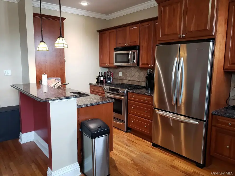 111 7th Street #208, Garden City, NY 11530 - #3