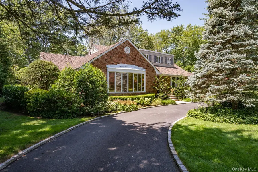 14 Pine Drive, Woodbury, NY 11797 - #3