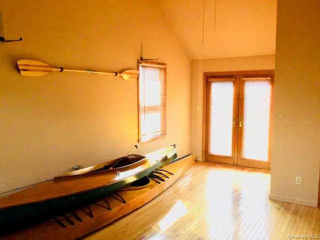 56 Gwendolyn Place, East Islip, NY 11730 - #3