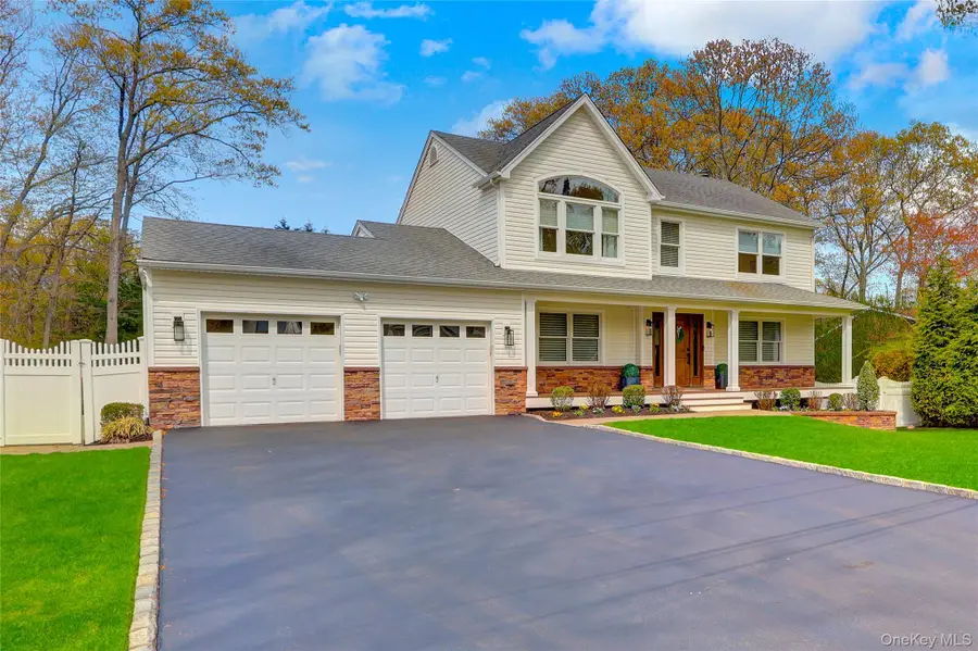 19 Oakwood, Miller Place, NY 11764 - #3