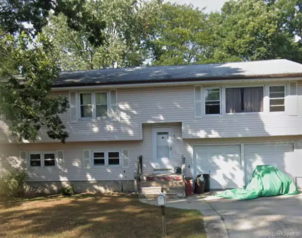 4921 Express Drive S, Ronkonkoma, NY 11779