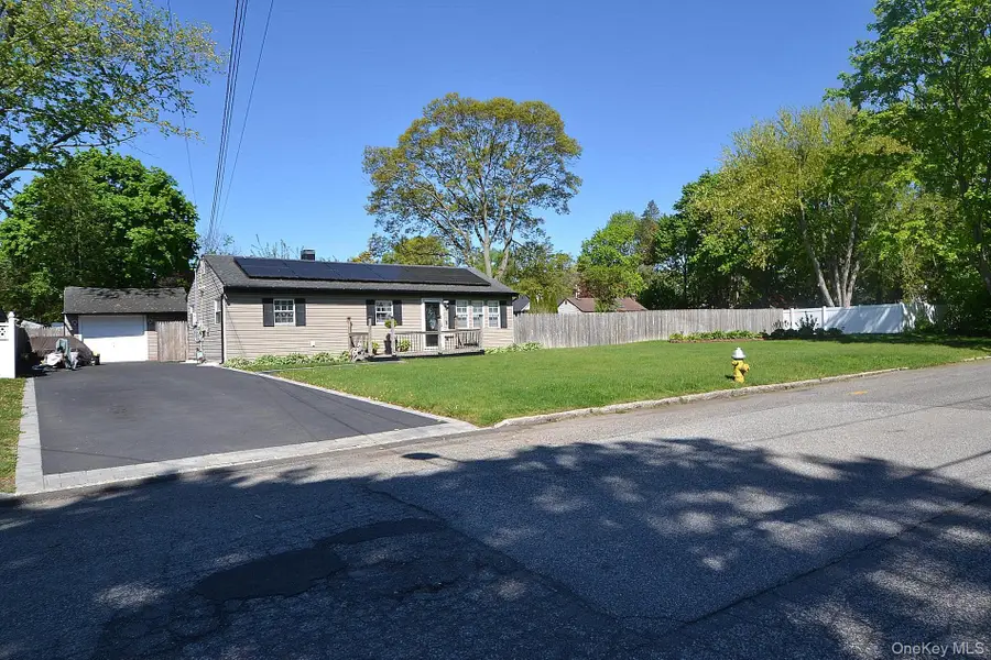 1616 Baldwin Boulevard, Bay Shore, NY 11706 - #3