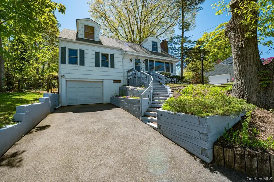 10 Mckenzie Street, Huntington, NY 11743 - #2