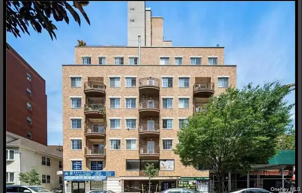 141-05 Cherry Avenue #9B, Flushing, NY 11355