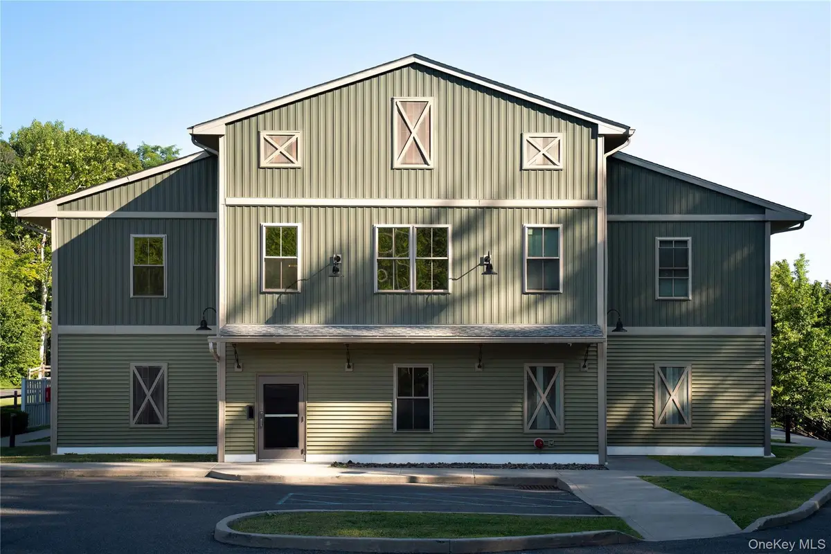 128 Vineyard Avenue #202, Highland, NY 12528 - #1