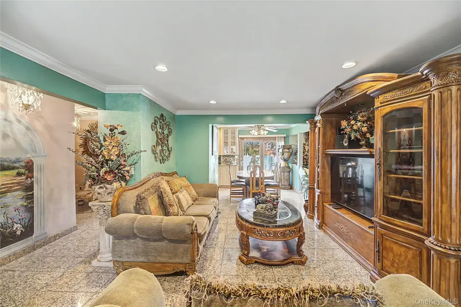 251-43 57th Avenue, Little Neck, NY 11362 - #3