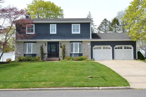 30 Myrtle Lane, Patchogue, NY 11772