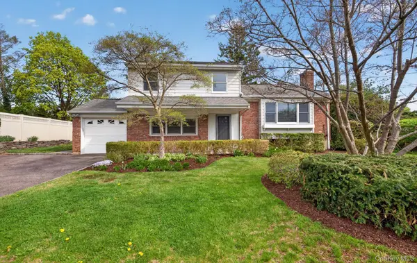 9 Eldridge Place, Glen Cove, NY 11542