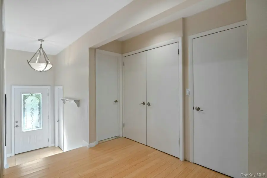 32 Boulder Lane, Goldens Bridge, NY 10526 - #3