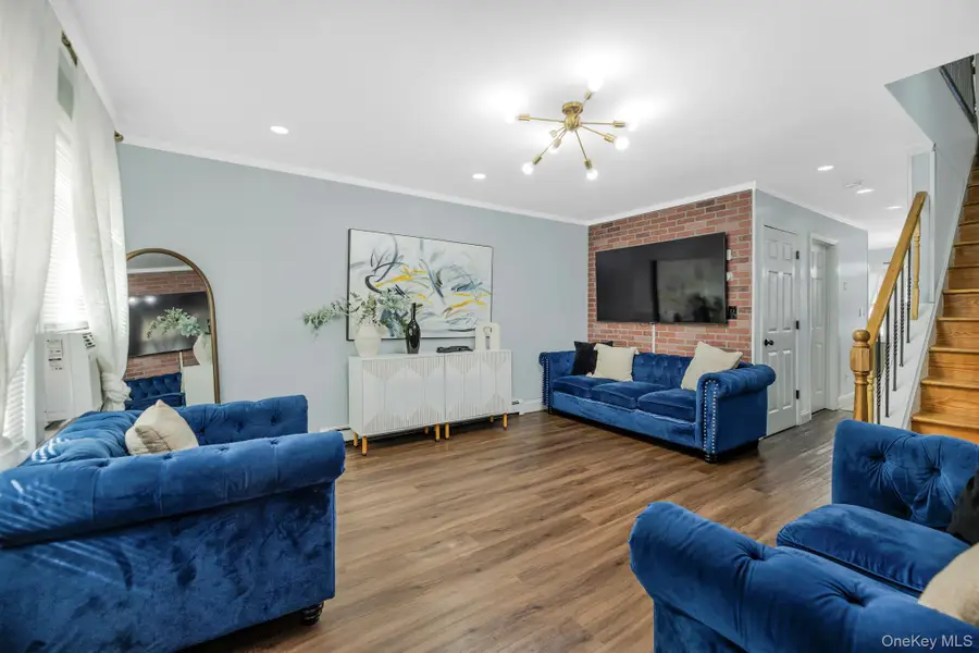 312 S 6th Avenue, Mount Vernon, NY 10550 - #2