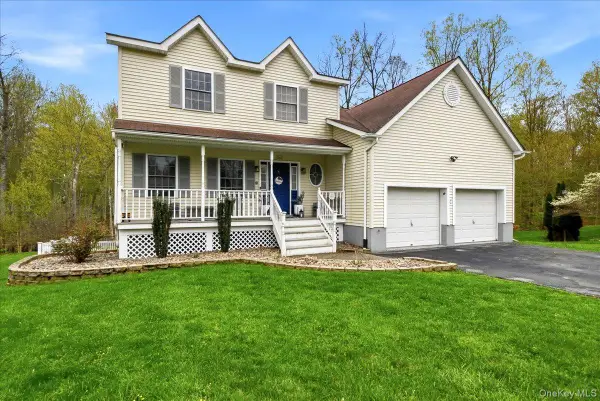 52 Mina Drive, Wappingers Falls, NY 12590