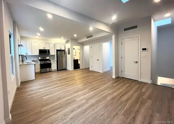 4112 20th Avenue, Astoria, NY 11105