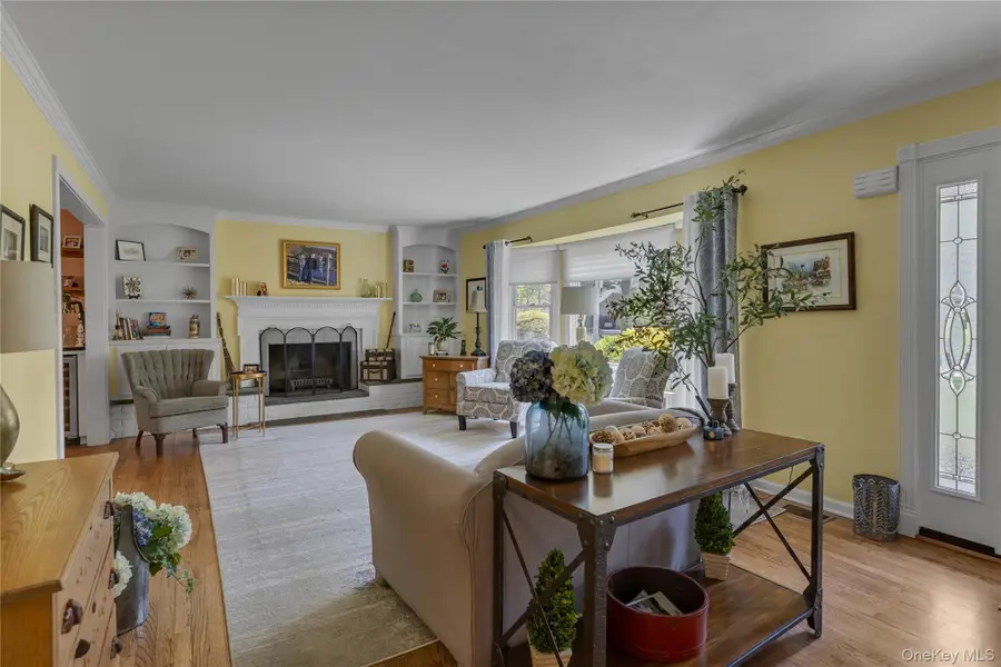 188 Flower Hill Road, Huntington, NY 11743 - #3