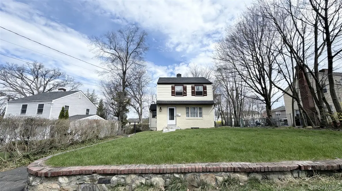 40 Greenvale Circle, White Plains, NY 10607 - #1