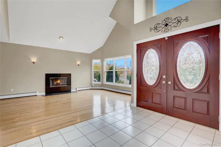 5 Supreme Court, Smithtown, NY 11787 - #3