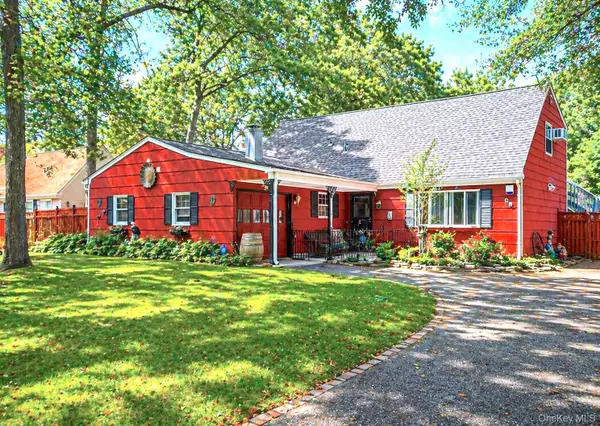 56 Bayonne Avenue, Central Islip, NY 11722