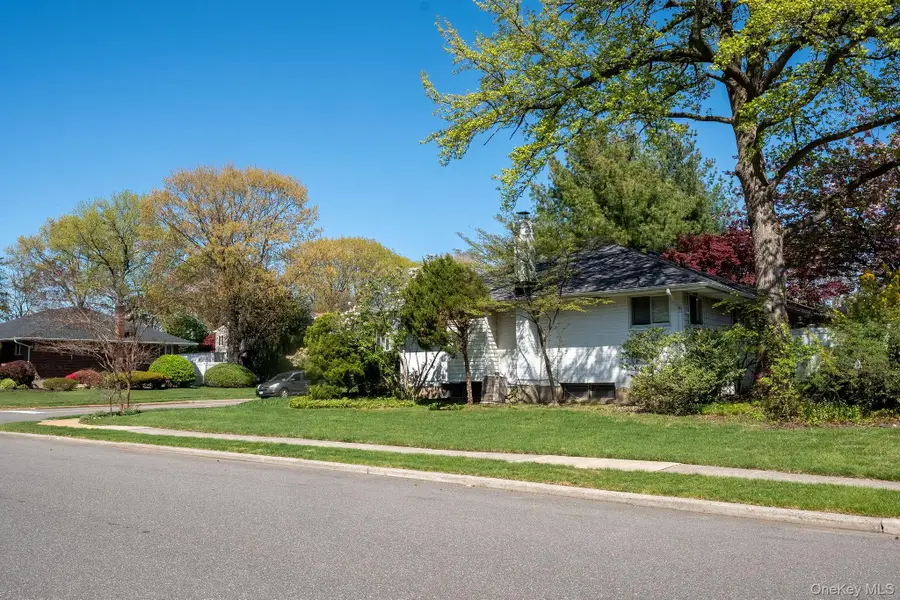 39 Deer Path Lane, Syosset, NY 11791 - #3