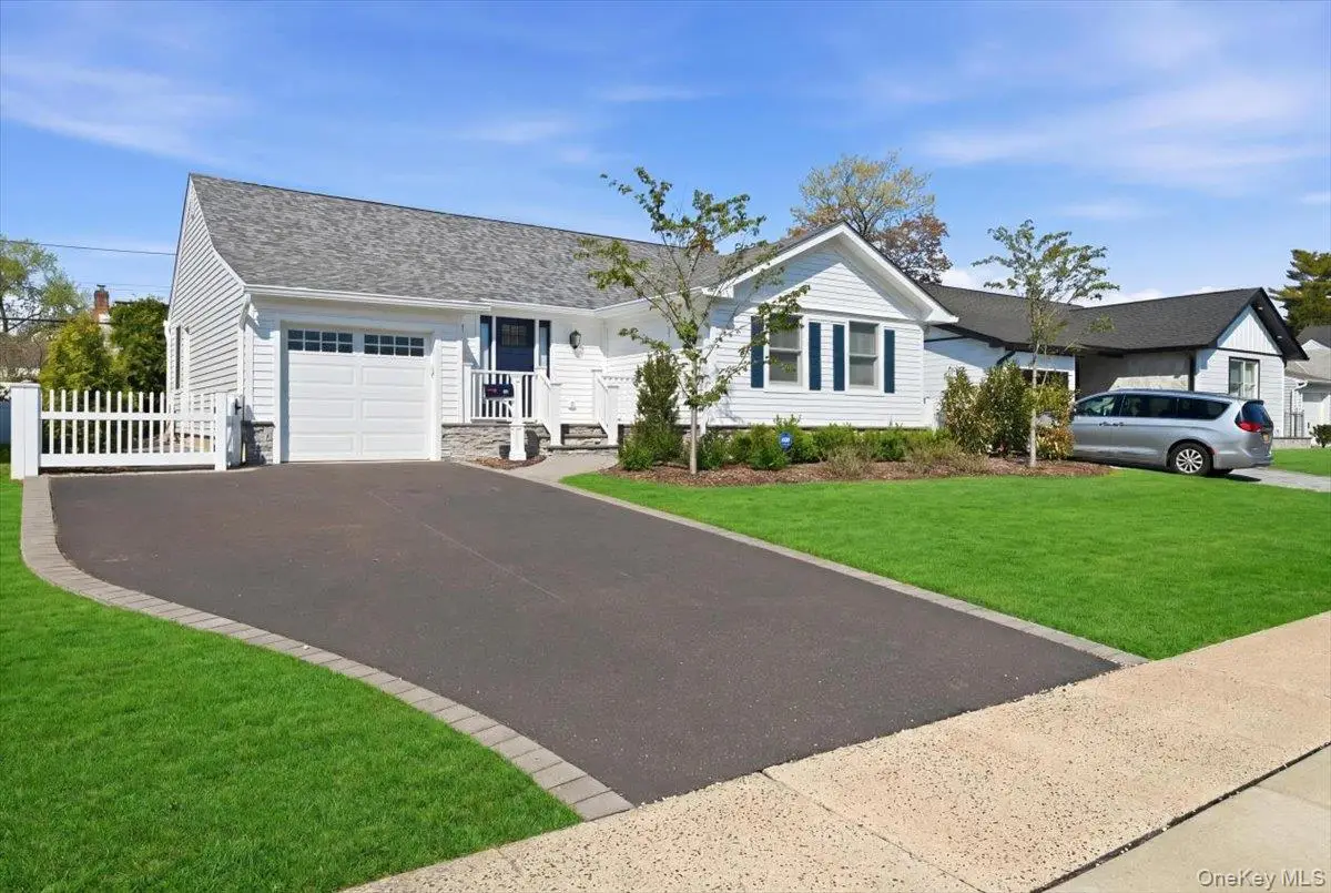 26 Clearland Avenue, Carle Place, NY 11514 - #1