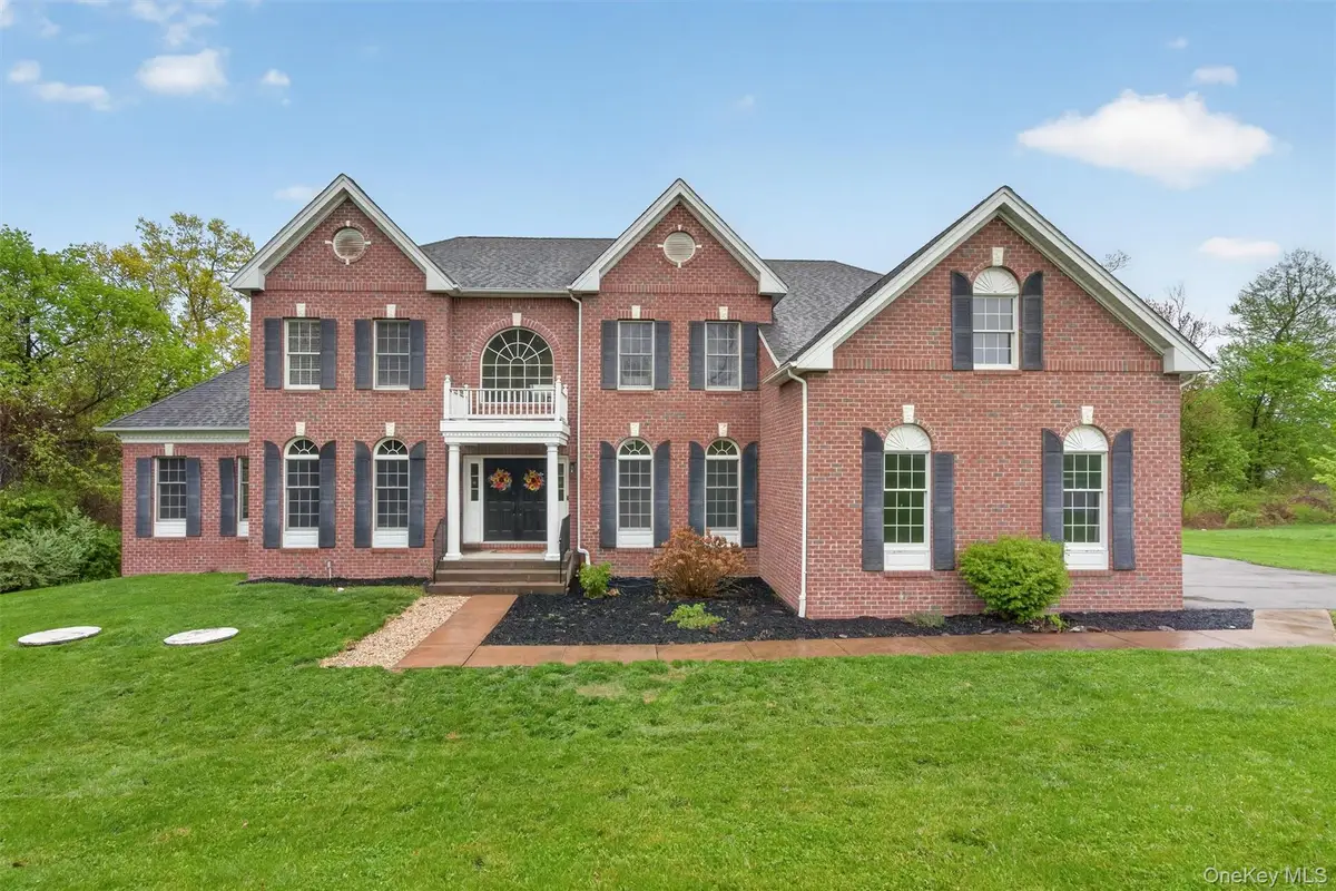 31 Sunflower Circle, Wappingers Falls, NY 12590 - #1