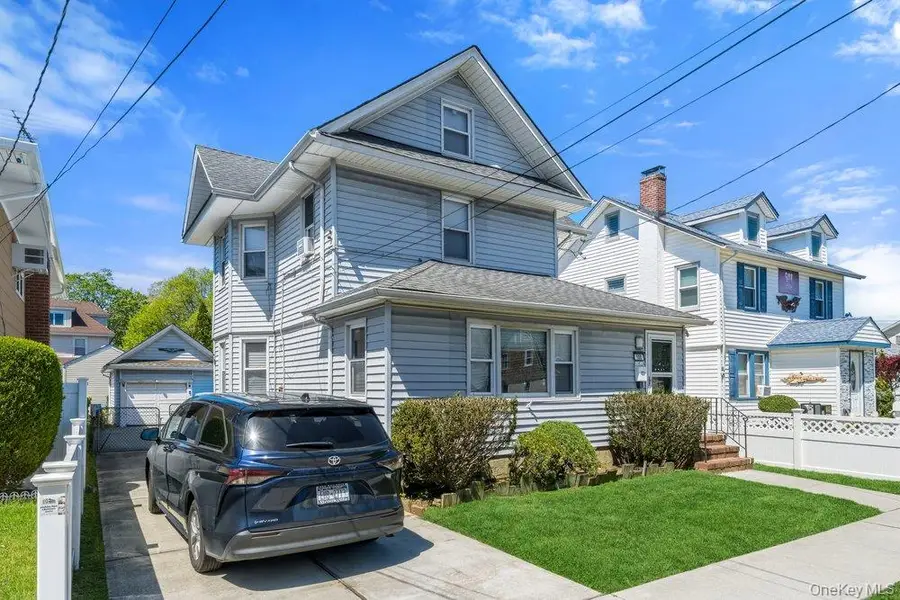 100 Spruce Street, West Hempstead, NY 11552 - #3