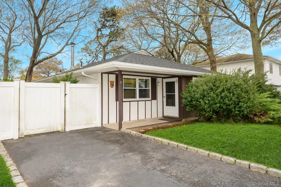 2 Arleen Avenue, Holbrook, NY 11741 - #3