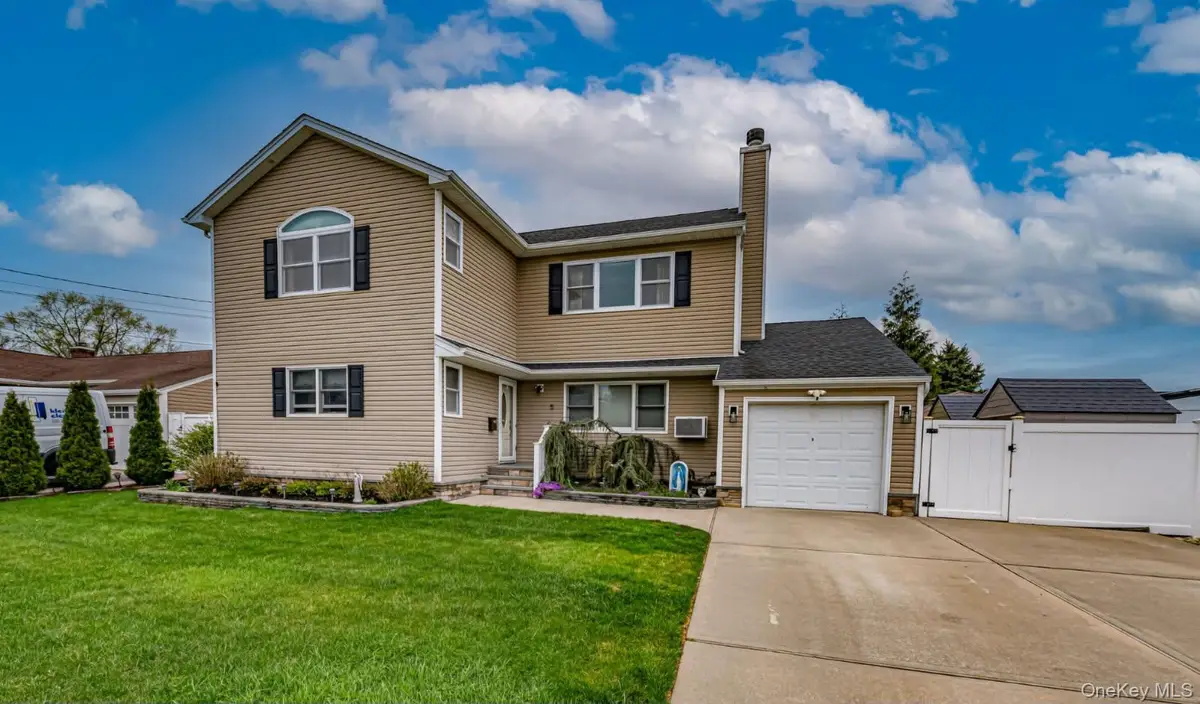 5 Taylor Drive, Farmingdale, NY 11735 - #1