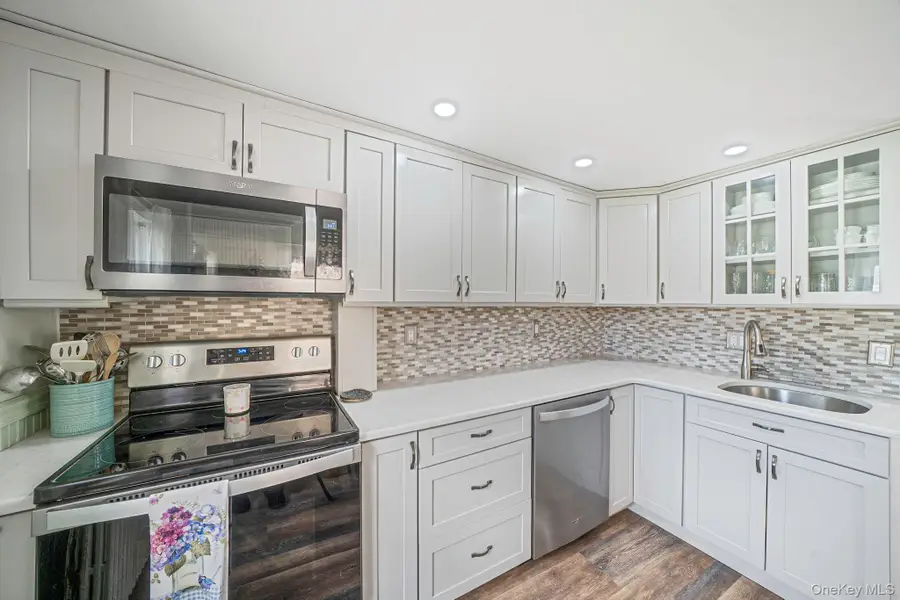 345 Ontario Street, Ronkonkoma, NY 11779 - #2