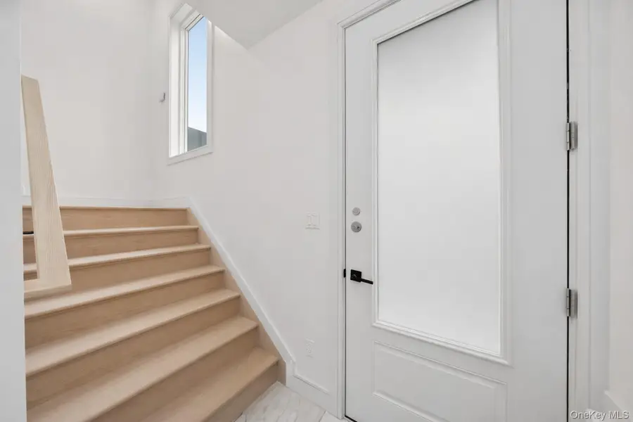 13 Warren Court #202, Monsey, NY 10952 - #3