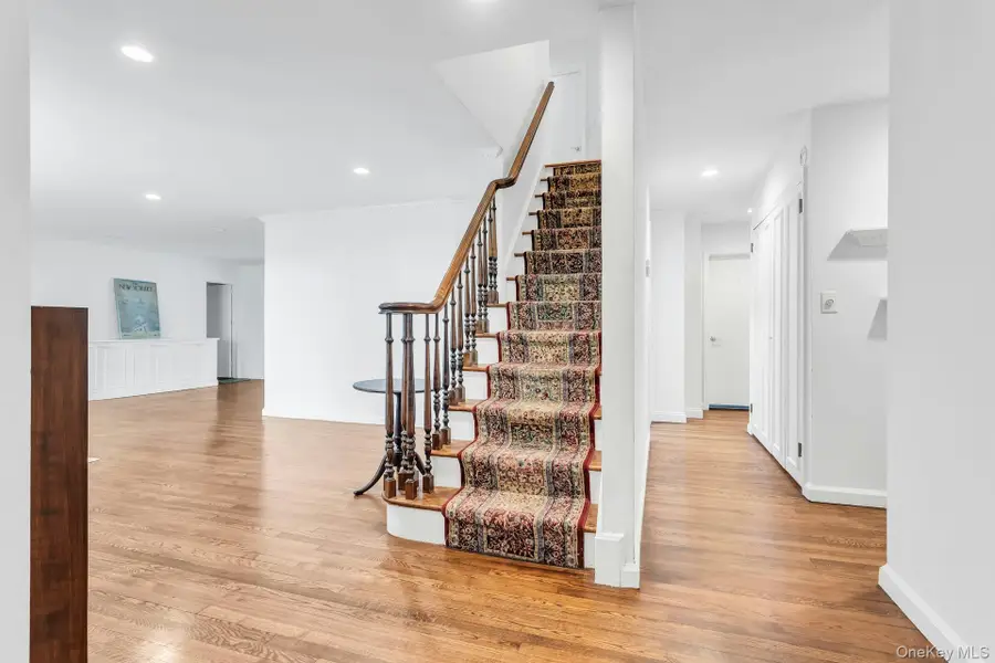 11 Soundview Road, Glen Cove, NY 11542 - #3