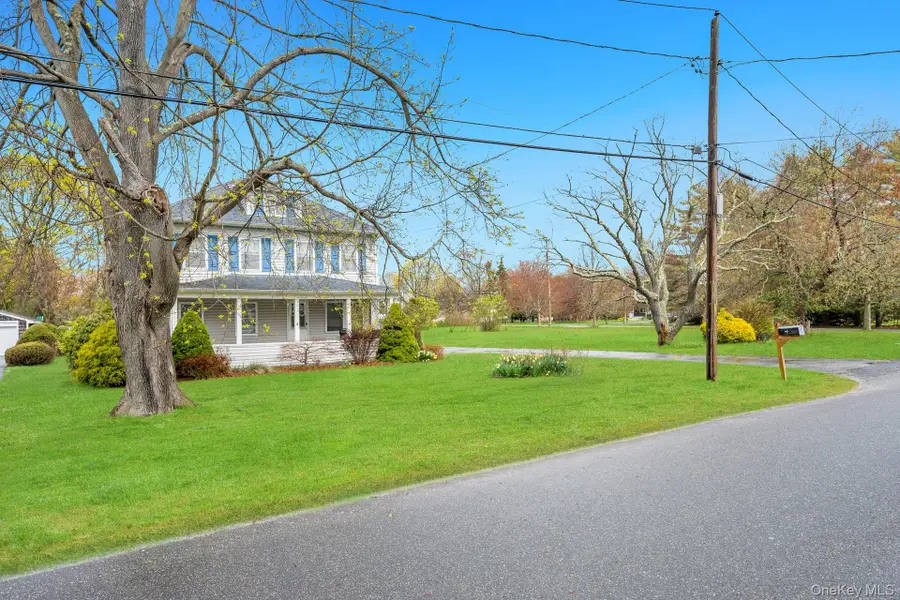 17 West Lane, East Moriches, NY 11940 - #3