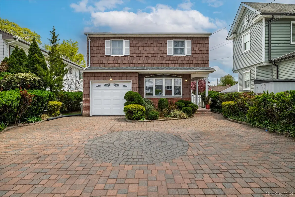 29 Gates Avenue, Malverne, NY 11565 - #1