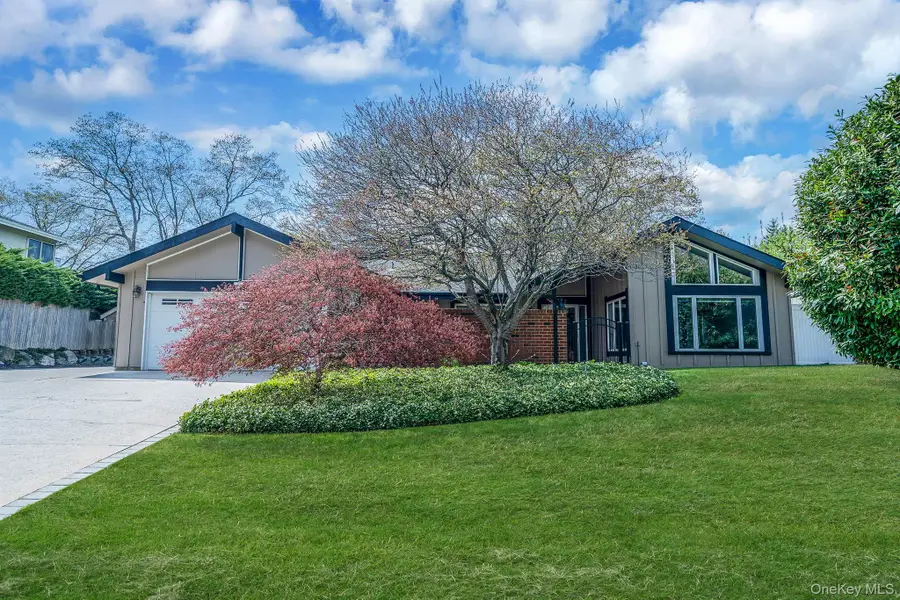 12 Oakdale Avenue, Farmingville, NY 11738 - #3