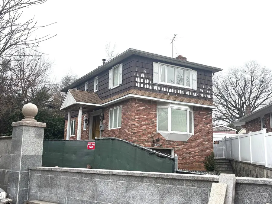 46-27 Overbrook Street, Douglaston, NY 11362 - #2