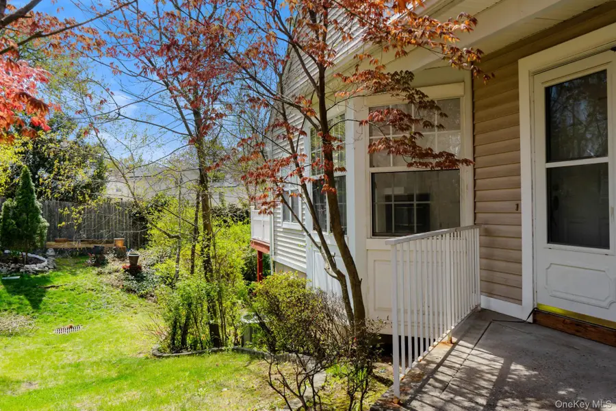 23 Roundtop Road, Yonkers, NY 10710 - #2