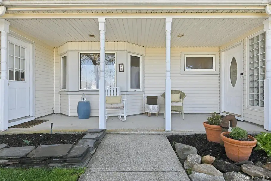 45 Horn Lane, Levittown, NY 11756 - #3