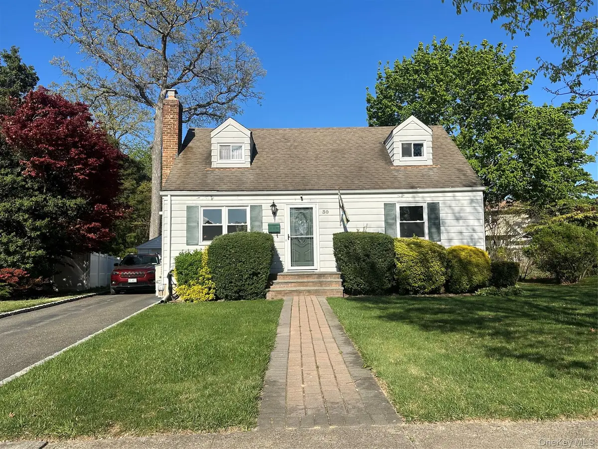 30 Timber Road, Glen Cove, NY 11542 - #1