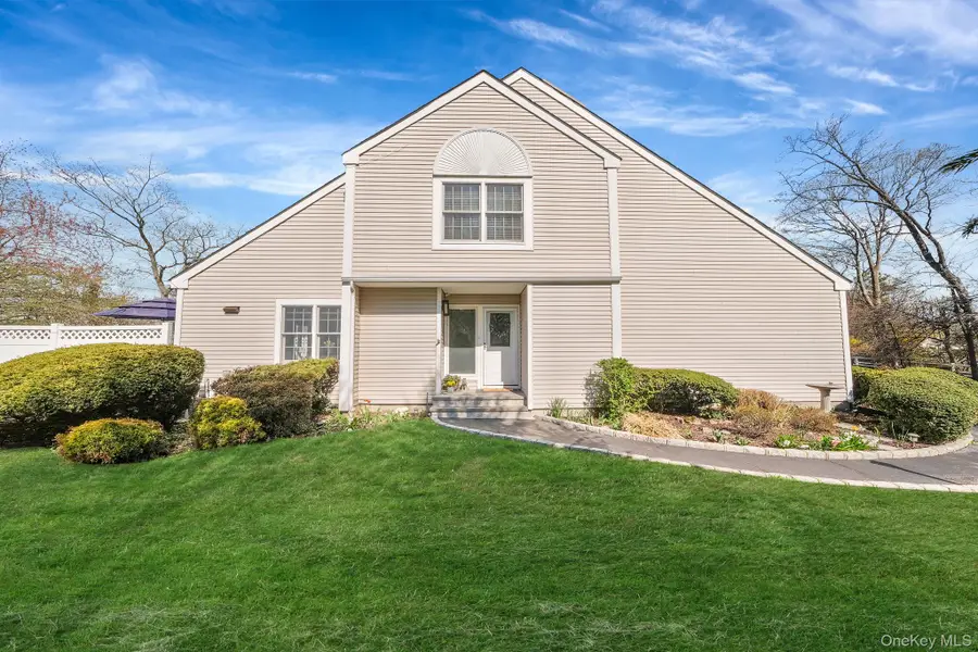 456 Village Oaks Lane, Babylon, NY 11702 - #2