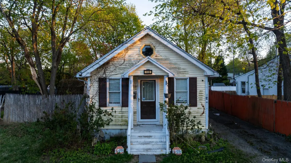 198 Woodlawn Avenue, Saint James, NY 11780 - #1