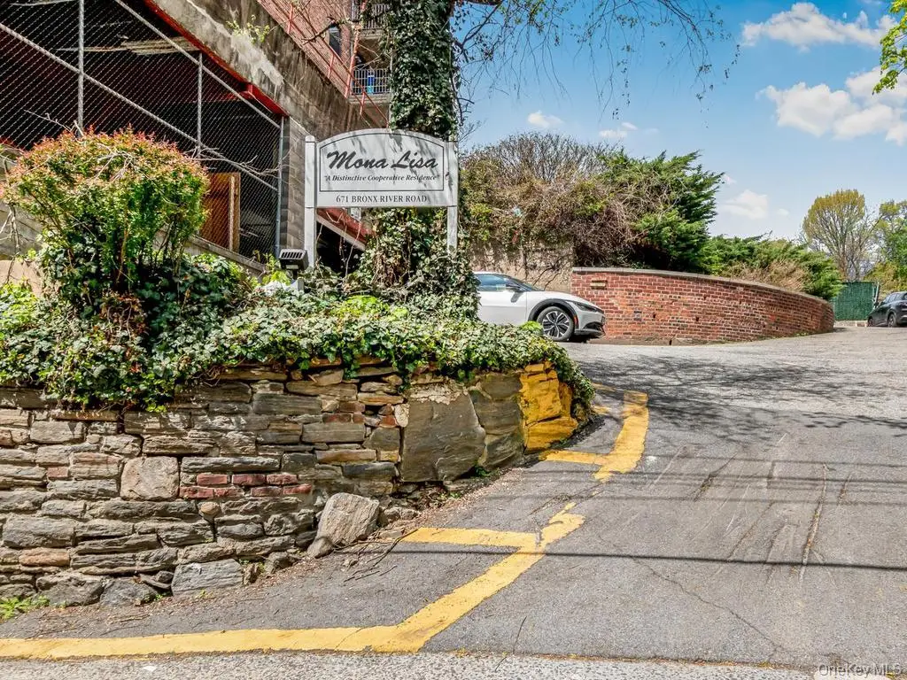 671 Bronx River Road #6L, Yonkers, NY 10704 - #1