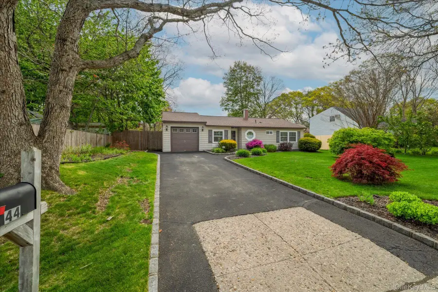 44 Meyer Lane, Medford, NY 11763 - #2