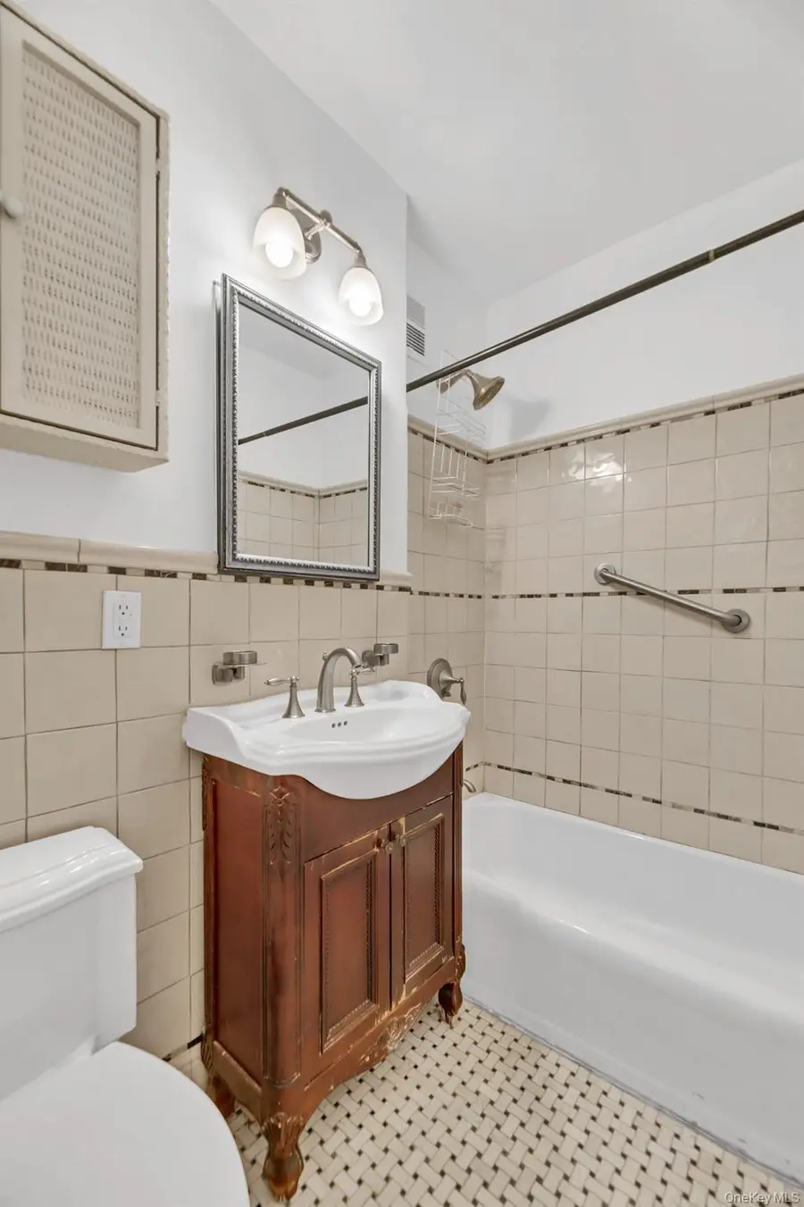 3777 Independence Ave 3777 Independence Ave #4J, Bronx, NY 10463 - #3