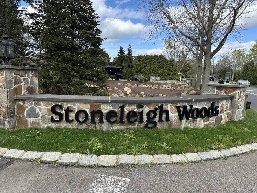 156 Stoneleigh Drive, Riverhead, NY 11901 - #2