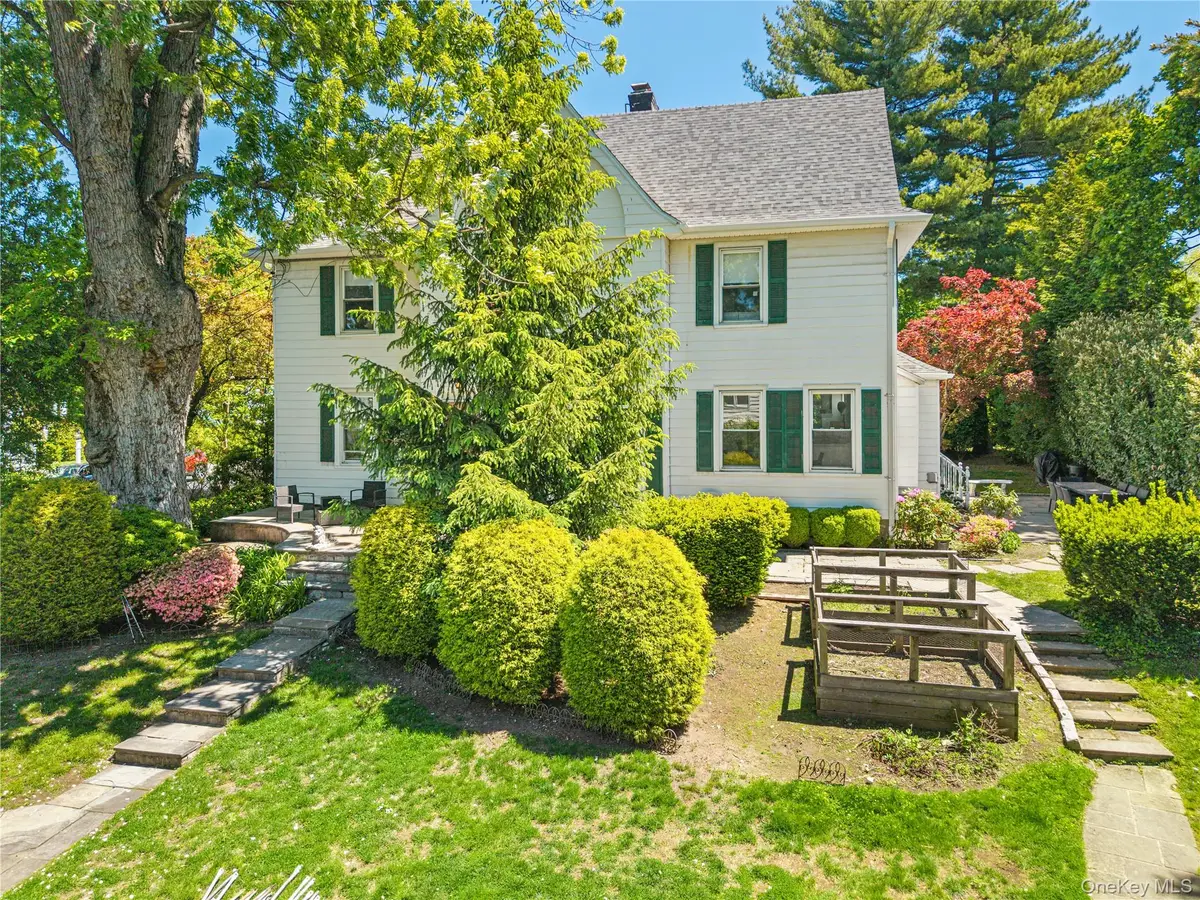8 Hobart Street, Bronxville, NY 10708 - #1