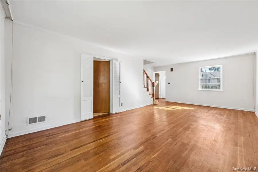 19 Wright Place, Scarsdale, NY 10583 - #3