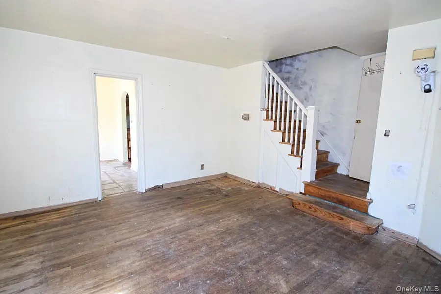 1051 Victory Boulevard, Staten Island, NY 10301 - #3