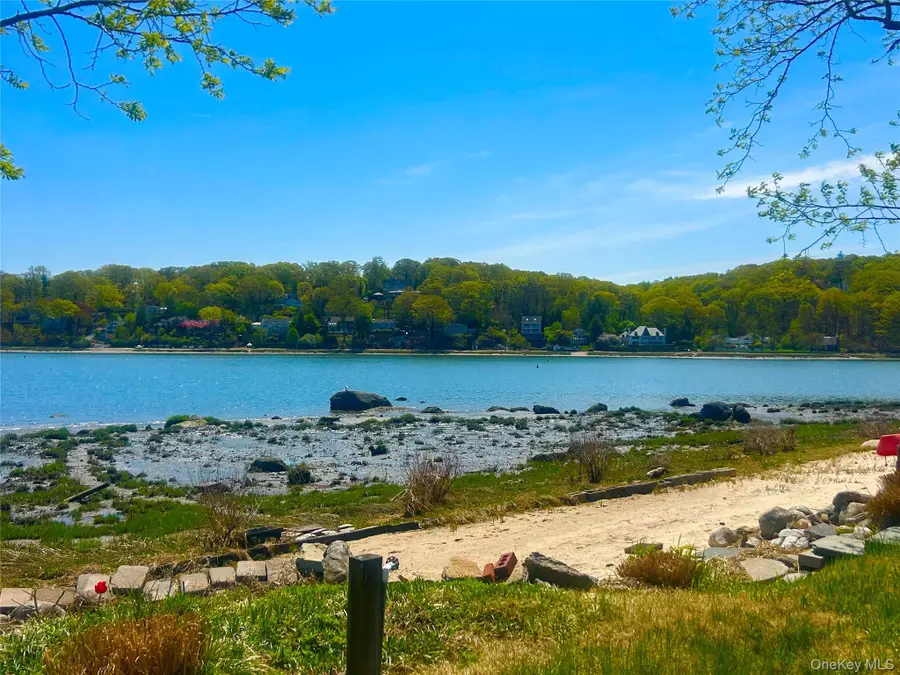 13 Wansor Avenue, Bayville, NY 11709 - #3