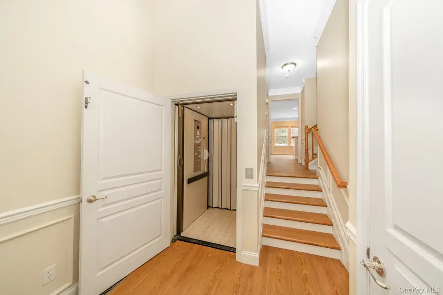 21 Virginia Pine Lane #21, Bay Shore, NY 11706 - #3