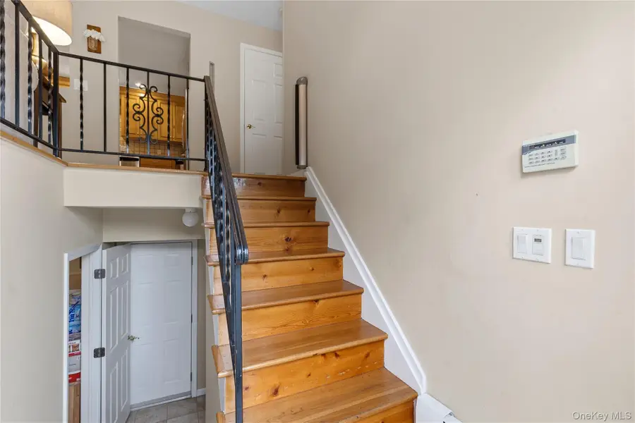 3 Valerie Lane, Mahopac, NY 10541 - #2