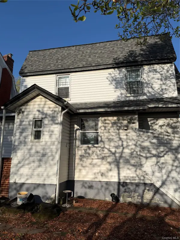 85-50 160th Street, Jamaica Hills, NY 11432