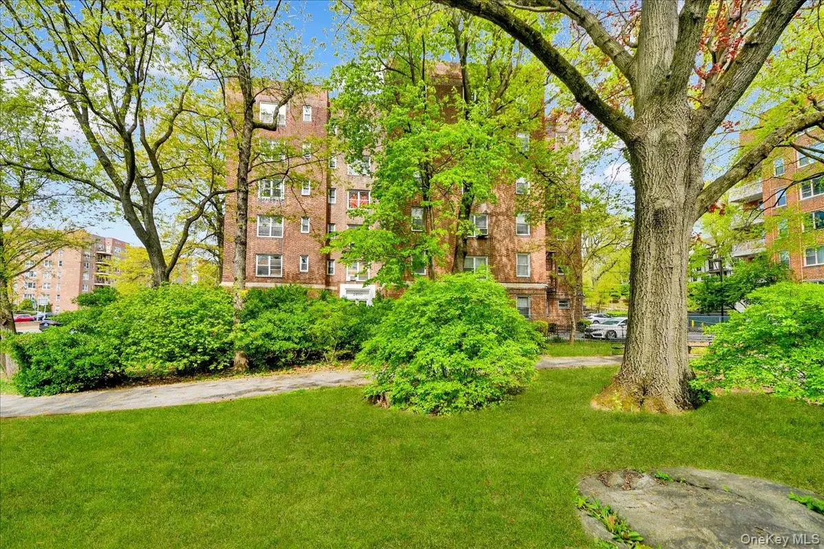 2600 Henry Hudson Parkway #5D, Bronx, NY 10463 - #1